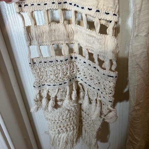 Chicos Cream 3/4 Sleeve Bohemian Top Size Medium - Picture 3 of 4